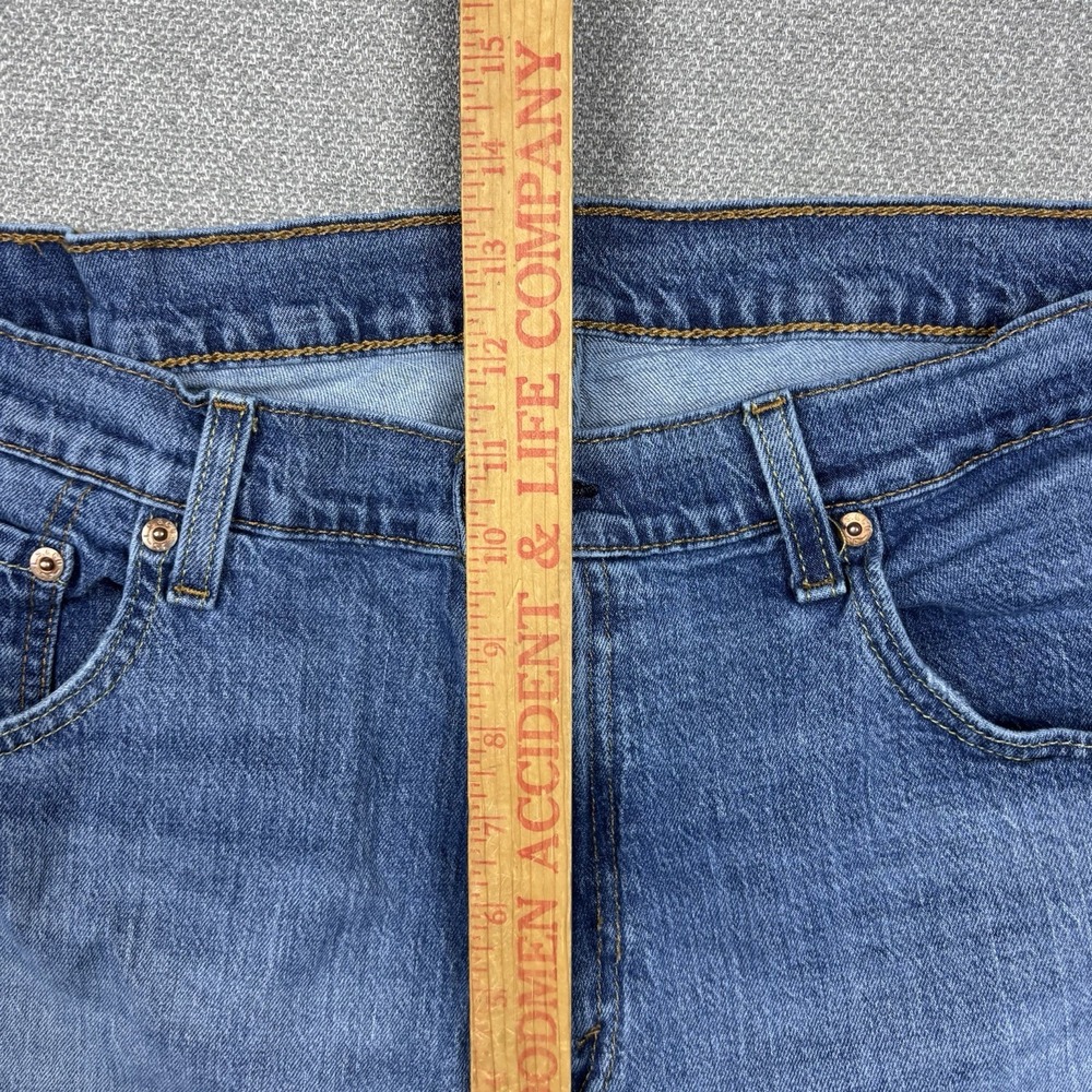 Levis 559 Relaxed Straight Fit Jeans Mens 36x32 Blue Whiskered Faded Denim - Picture 6 of 13